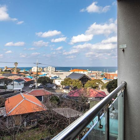 Hotel Ramada By Wyndham Jeju Hamdeok Exteriér fotografie