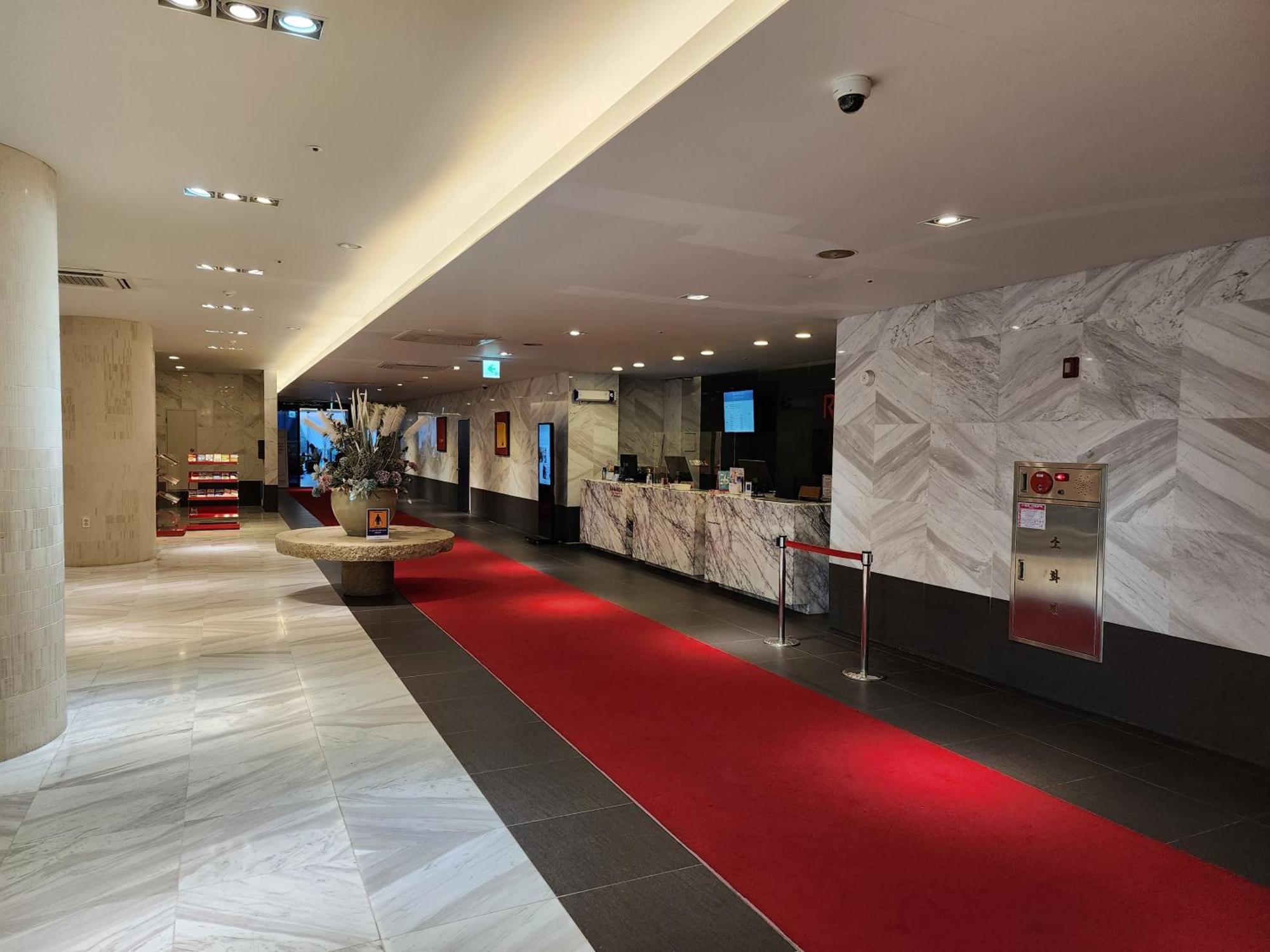 Hotel Ramada By Wyndham Jeju Hamdeok Exteriér fotografie