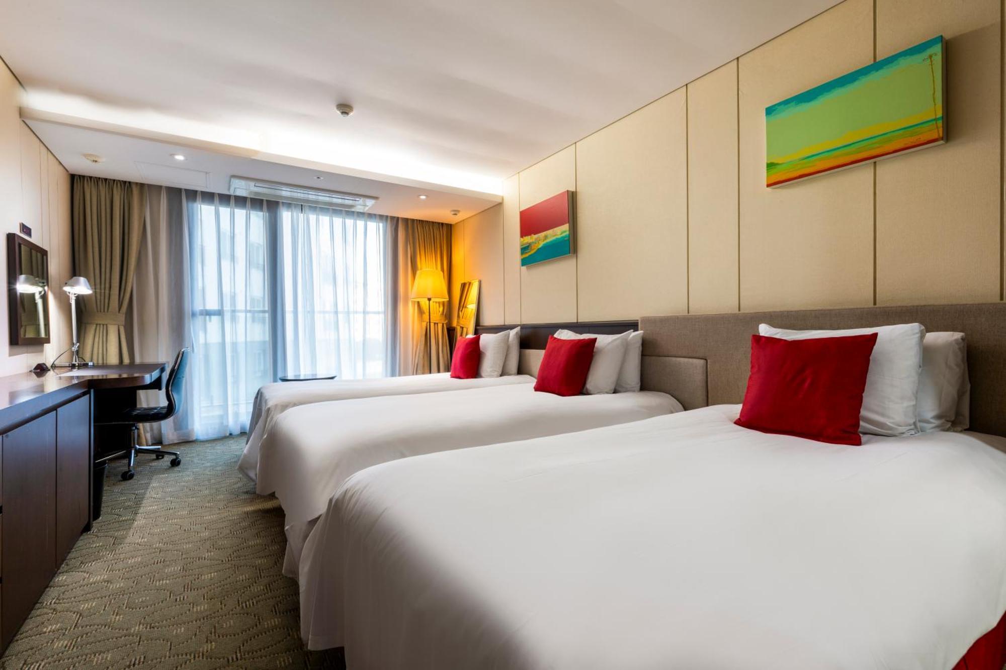 Hotel Ramada By Wyndham Jeju Hamdeok Exteriér fotografie