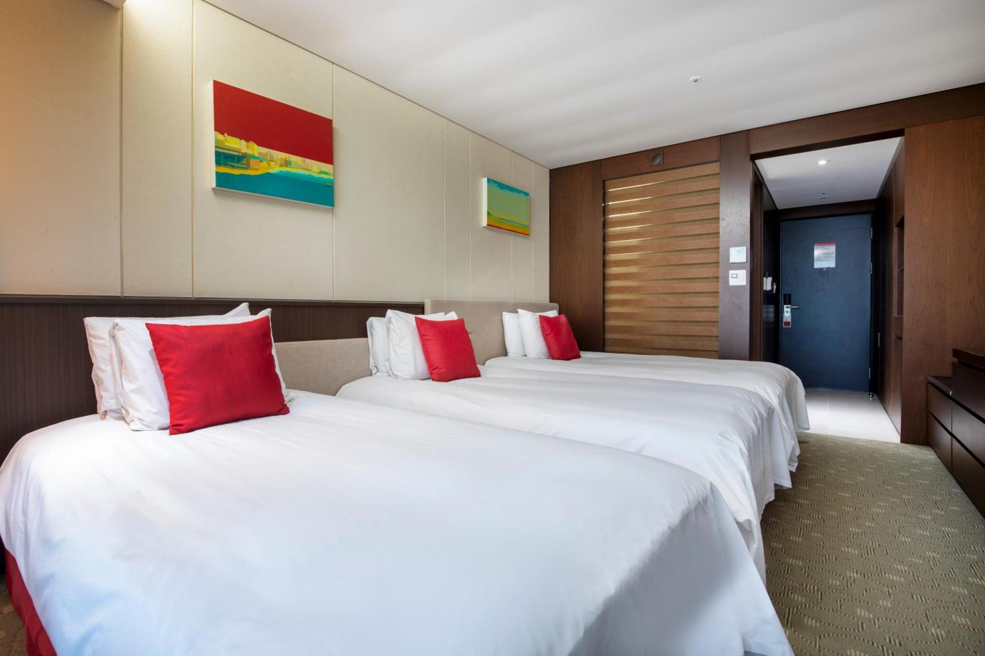 Hotel Ramada By Wyndham Jeju Hamdeok Exteriér fotografie
